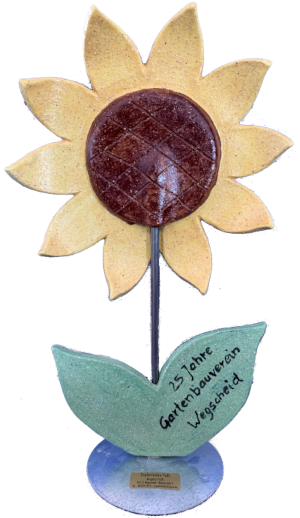 Blume zur 25-Jahrfeier aus dem Töpferladen von Angela Falk